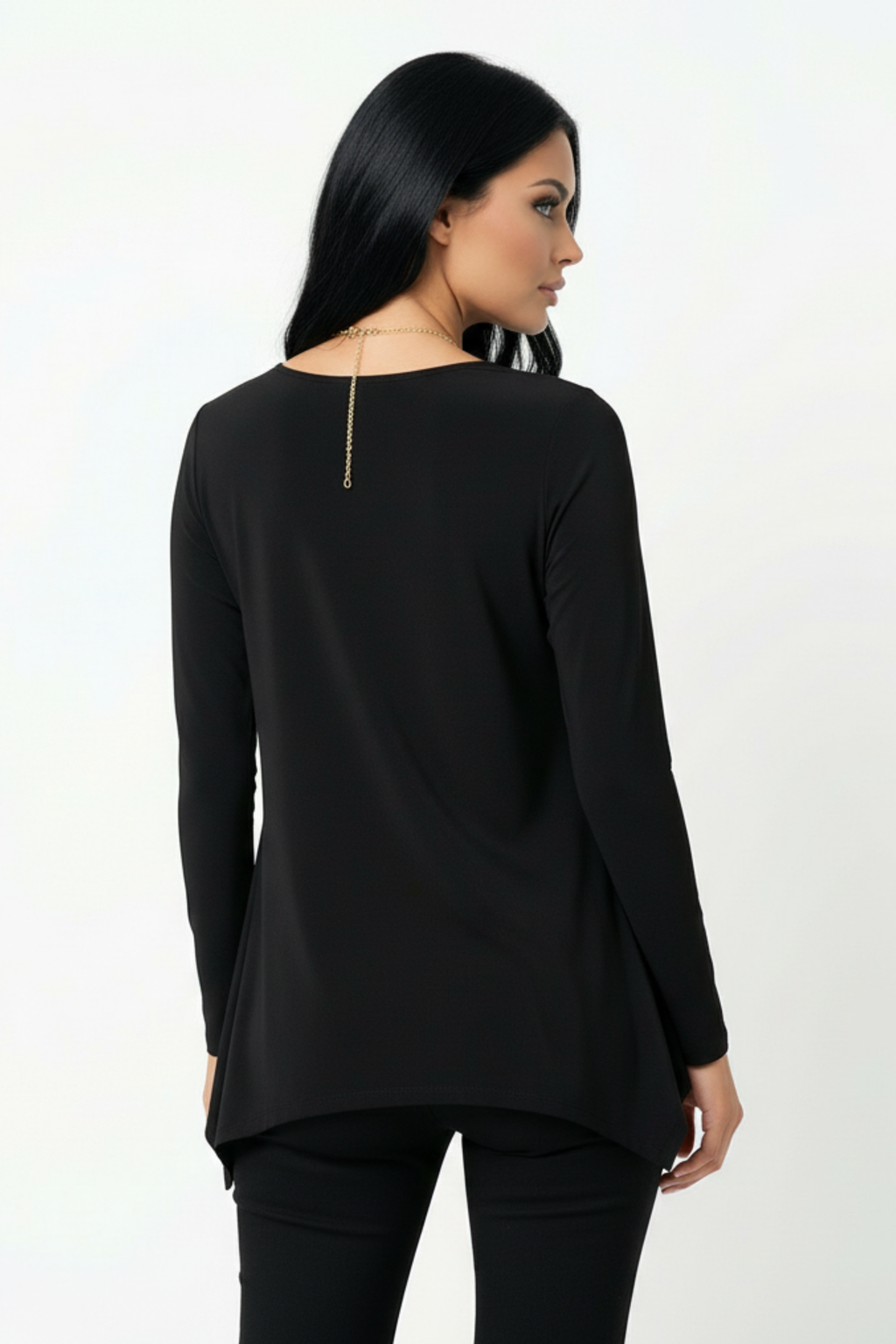 Bronze : Effortless Chic Black Tunic