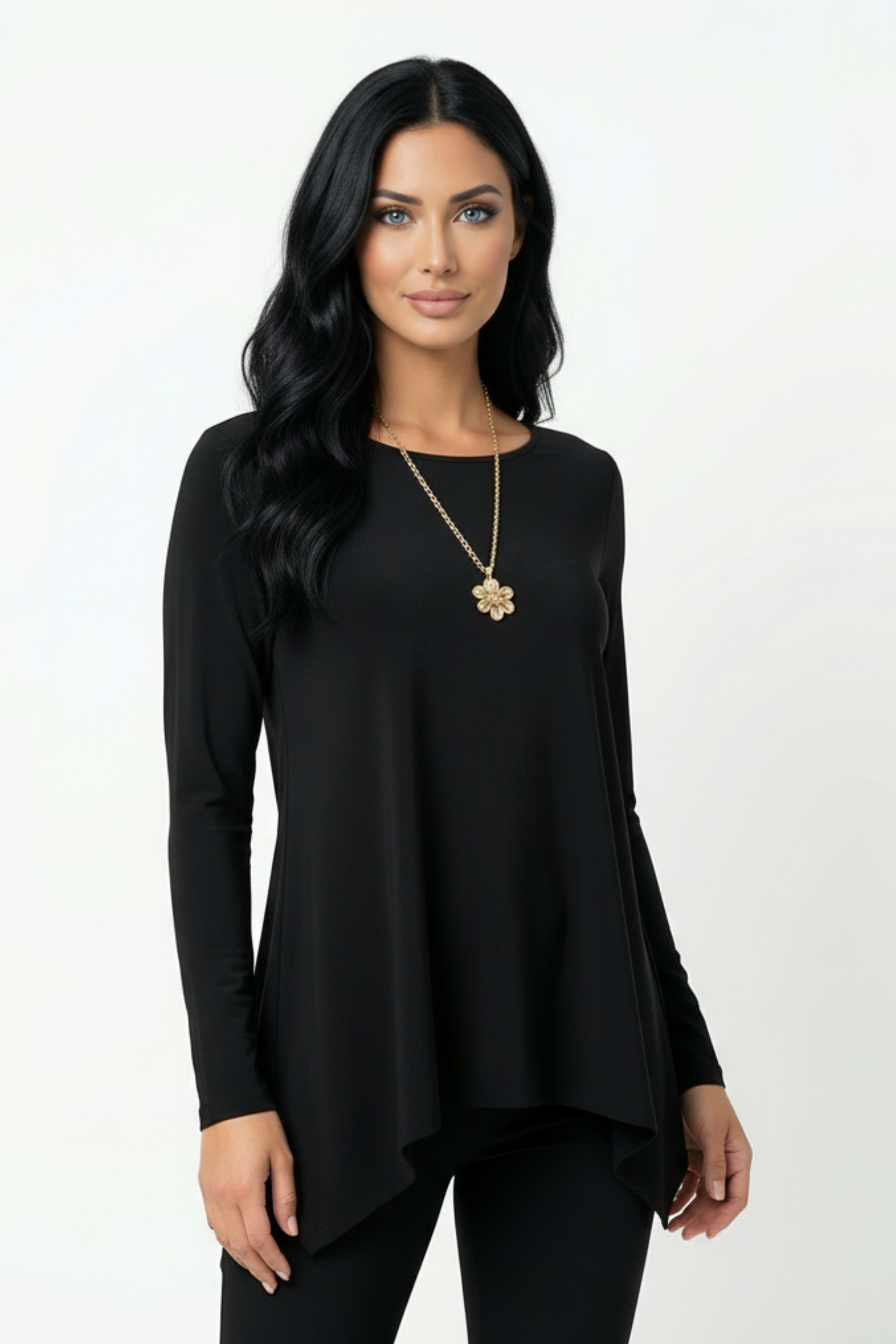 Bronze : Effortless Chic Black Tunic