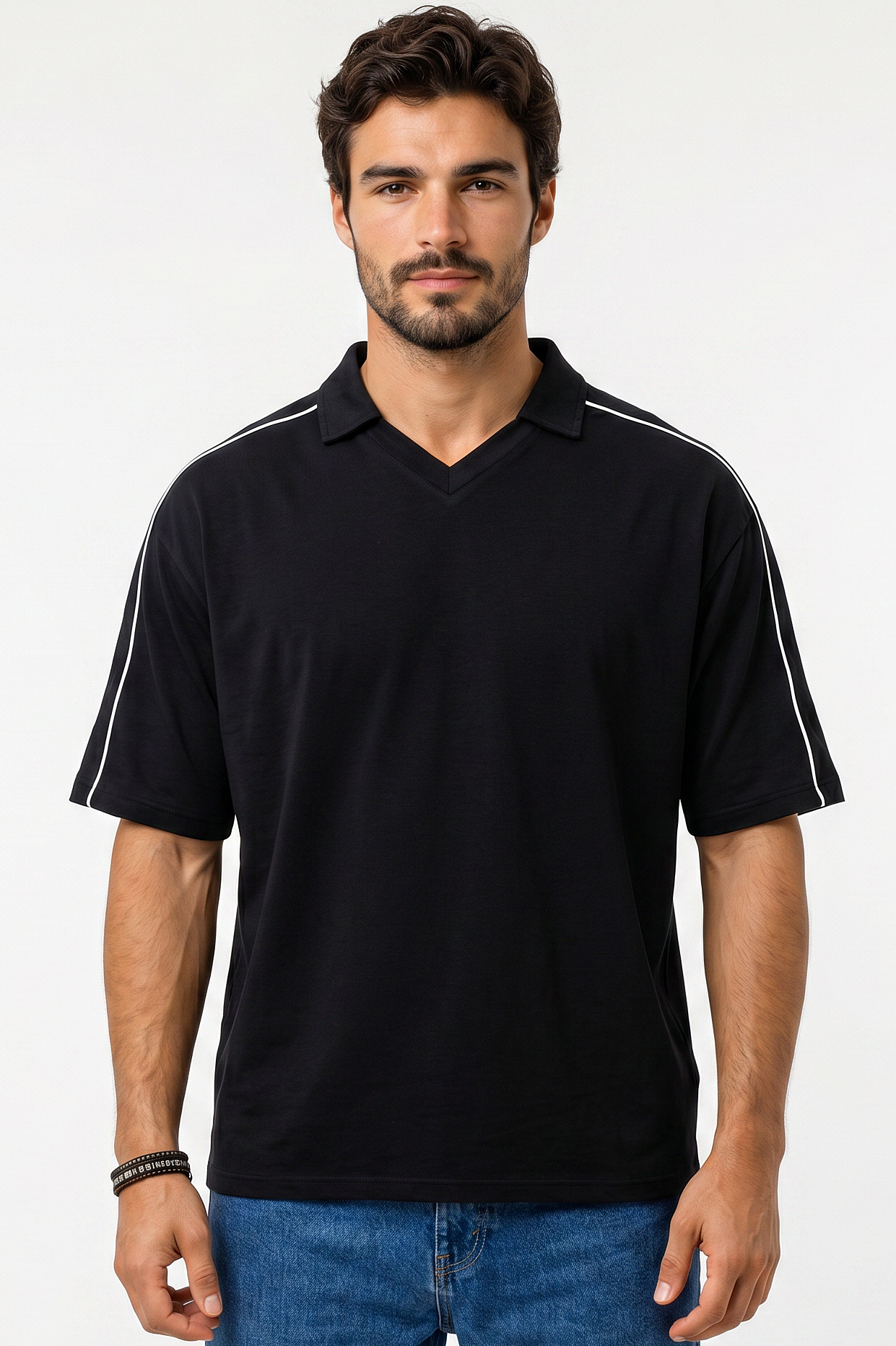XCED V-neck Collar T-shirt